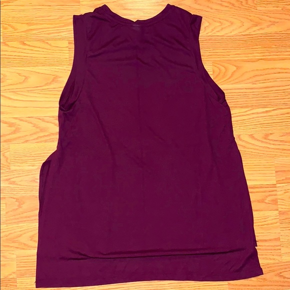 Plum Cutoff sleeve Top - Picture 2 of 4